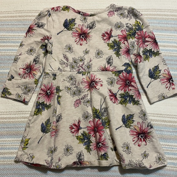 Gap 2T Floral Long Sleeve Dress in EUC - Picture 4 of 5
